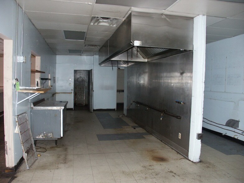 More Photos Of 5023-5051 W Olive Ave, Glendale Storefront Retail Office For Lease