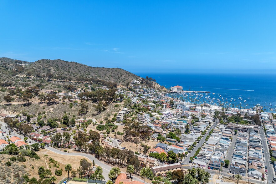 More Photos Of 321 Tremont St, Avalon Apartments For Sale