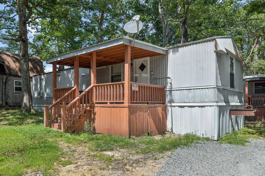 More Photos Of 9314 Beeler Ct, Bon Aqua Manufactured Housing Mobile Home Park For Sale