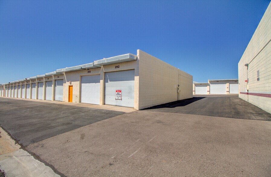 More Photos Of 686 Wells Rd, Boulder City Warehouse For Sale