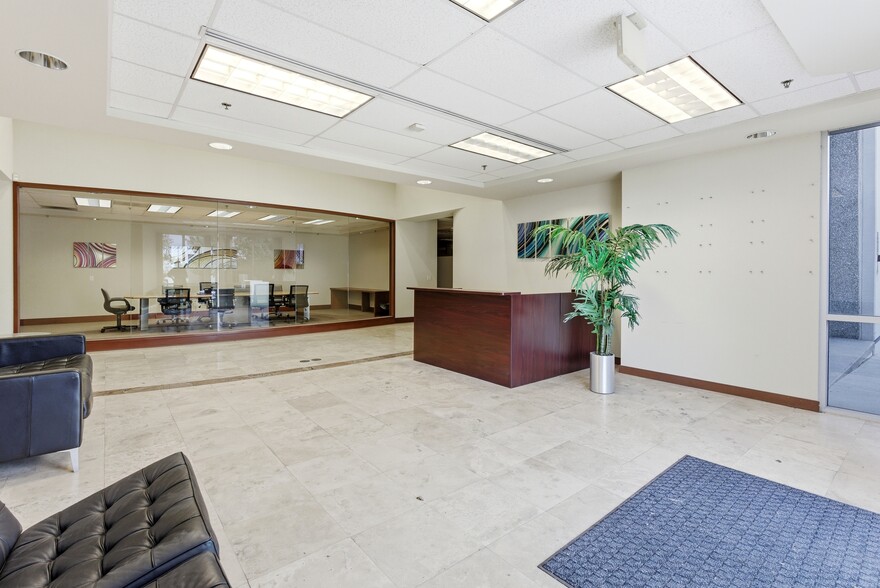 More Photos Of 11700 Monarch St, Garden Grove Warehouse For Sale