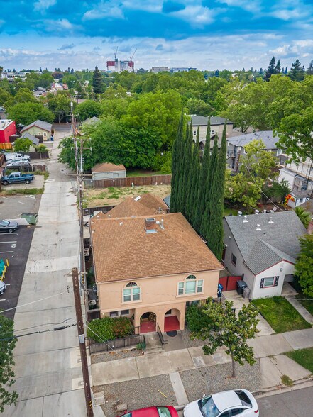 More Photos Of 2017 30th St, Sacramento Apartments For Sale