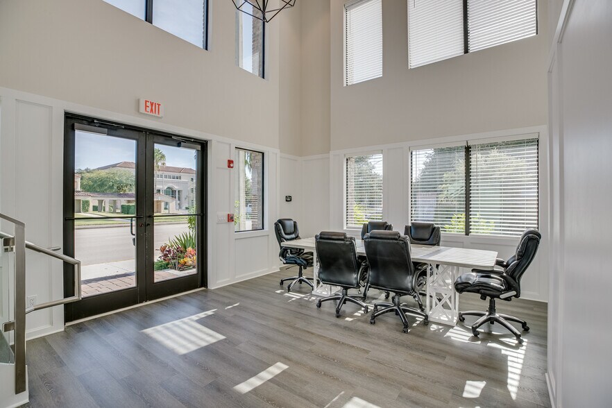 More Photos Of 1745 20th St, Vero Beach Office For Sale