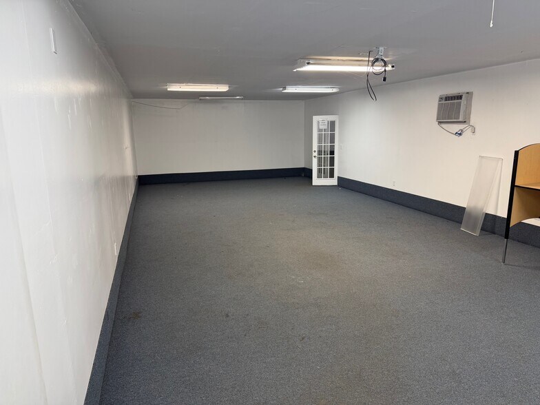 More Photos Of 6621 NW 16th St, Gainesville Distribution For Lease