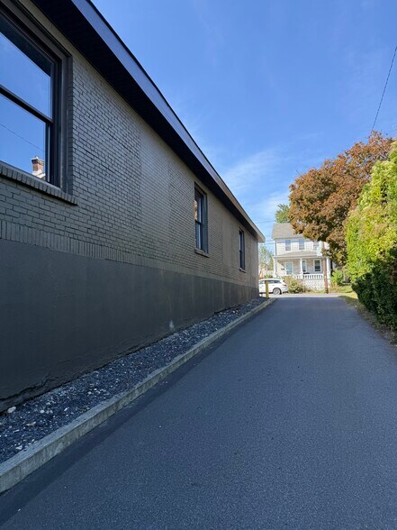 More Photos Of 129 S 2nd St, Coplay Auto Repair For Sale