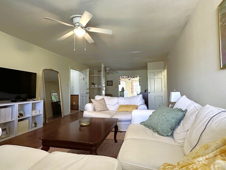 More Photos Of 350 S Pope St, Athens Multifamily For Sale