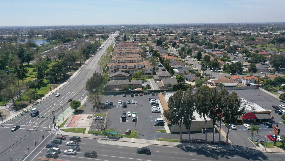 More Photos Of 2727 w Edinger av, Santa Ana Storefront For Sale