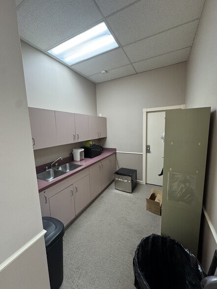 More Photos Of 4140 No 3 Rd, Richmond Storefront For Lease