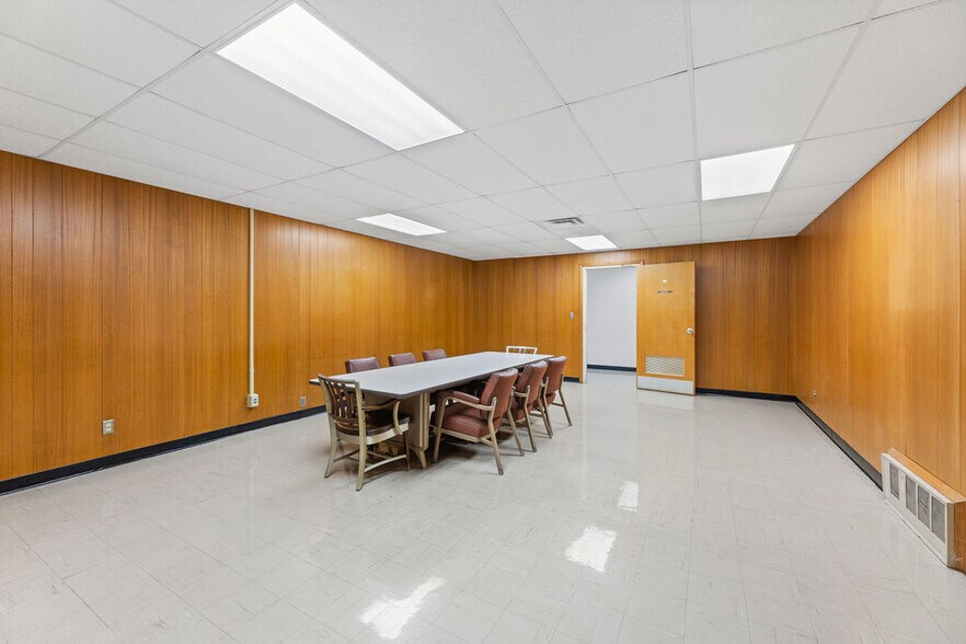 More Photos Of 110 Danville Pike, Hillsboro Unknown For Lease