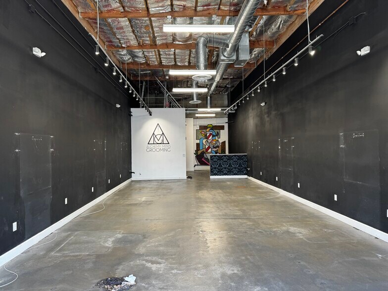 More Photos Of 7911-7927 Garden Grove Blvd, Garden Grove General Retail For Lease