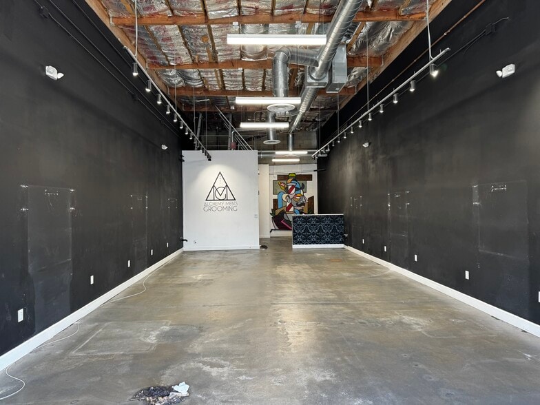 More Photos Of 7911-7927 Garden Grove Blvd, Garden Grove General Retail For Lease