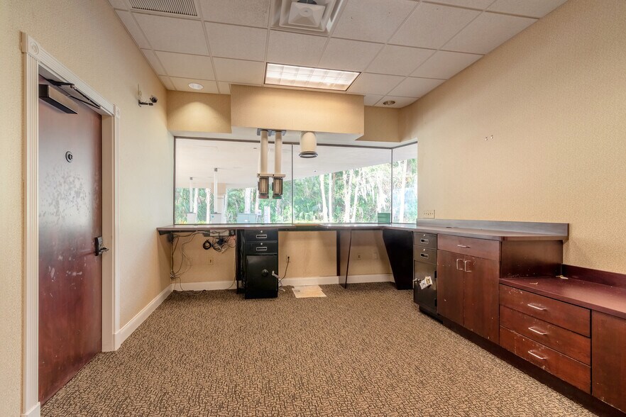 More Photos Of 3741 Nova Rd, Port Orange Office For Lease