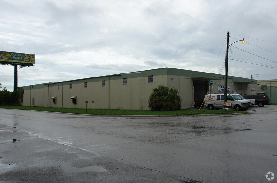 Primary Photo Of 3355 SW 2nd Ave, Fort Lauderdale Unknown For Lease