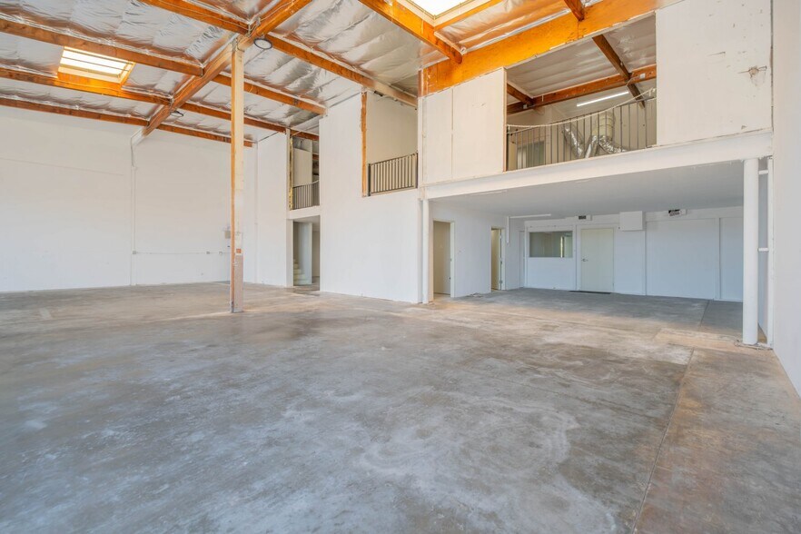 More Photos Of 14640 Industry Cir, La Mirada Warehouse For Sale