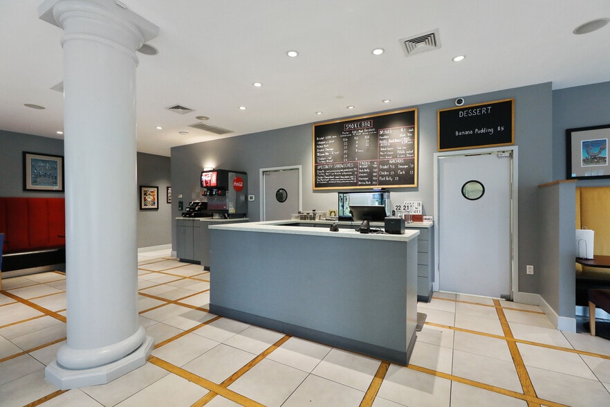 More Photos Of 34 W Merchant St, Audubon Restaurant For Sale