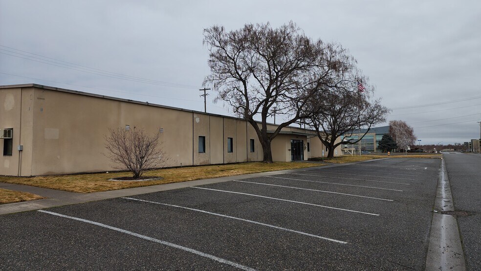 More Photos Of 2765 Salk Ave, Richland Office For Sale