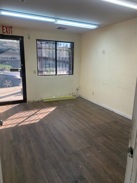 More Photos Of 840 Old County Rd, Belmont Warehouse For Lease