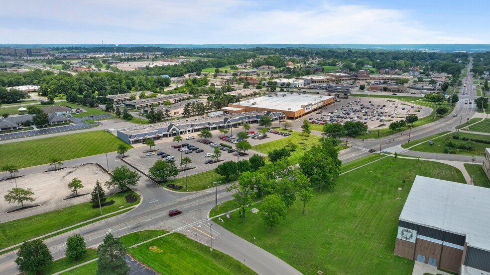 More Photos Of 1244 W Kemper Rd, Cincinnati General Retail For Lease