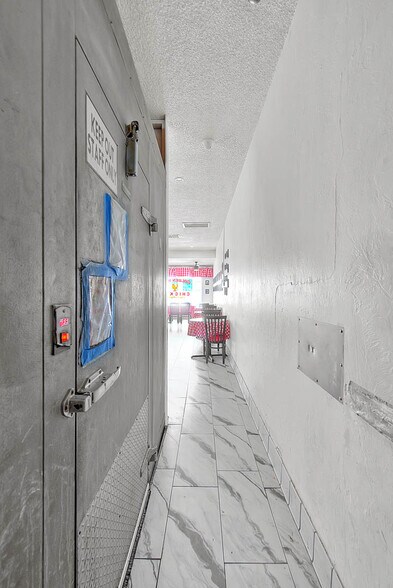 More Photos Of 14901 S Western Ave, Gardena Freestanding For Lease