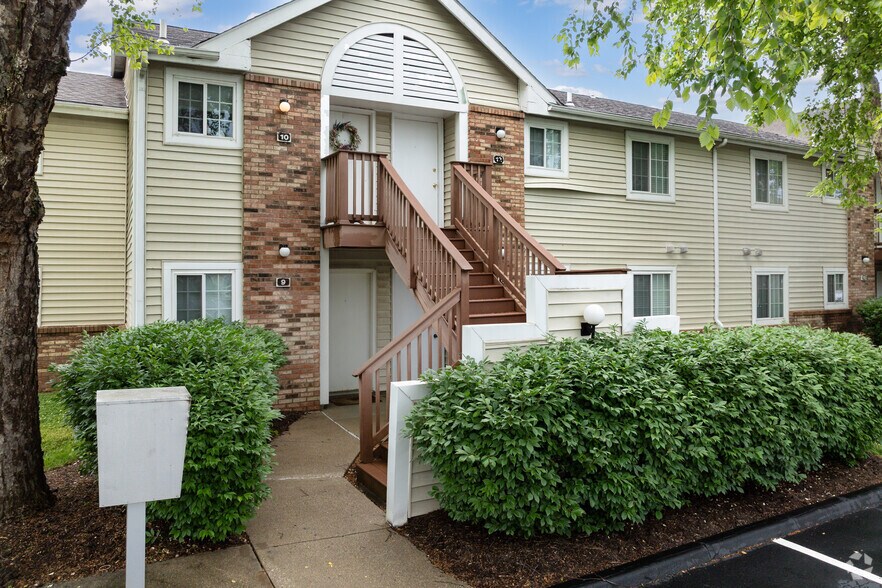 More Photos Of 1 Park Terrace Ln, Fairview Heights Apartments For Sale