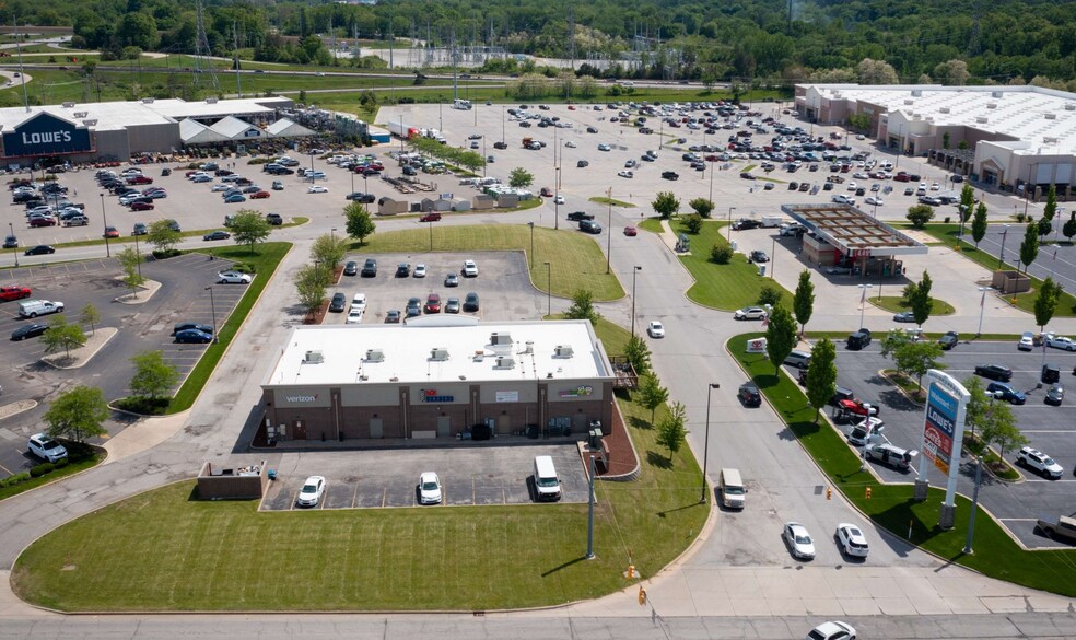 More Photos Of 560 W Ireland Rd, South Bend Storefront For Lease