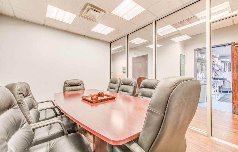 More Photos Of 592-594 N 2nd St, Memphis Freestanding For Sale