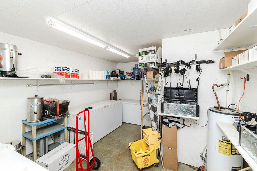 More Photos Of 1663 Georgia Rd, Humboldt Specialty For Sale