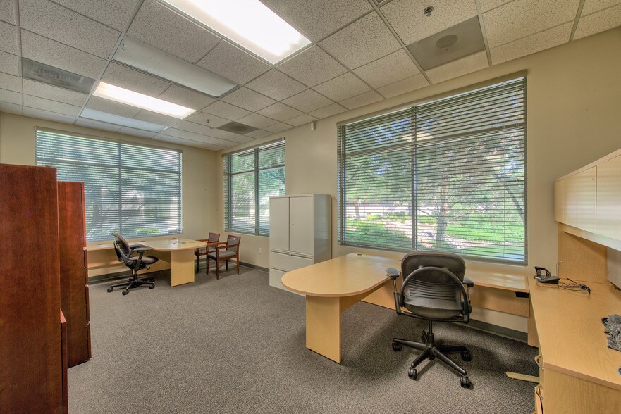 More Photos Of 11840 Pierce St, Riverside Office For Lease