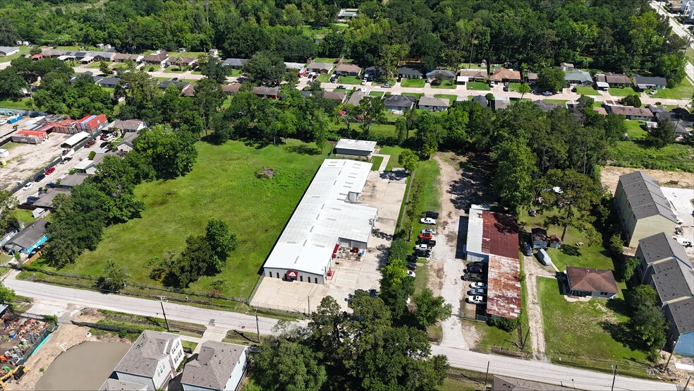More Photos Of 3334 Creekmont Dr, Houston Warehouse For Sale