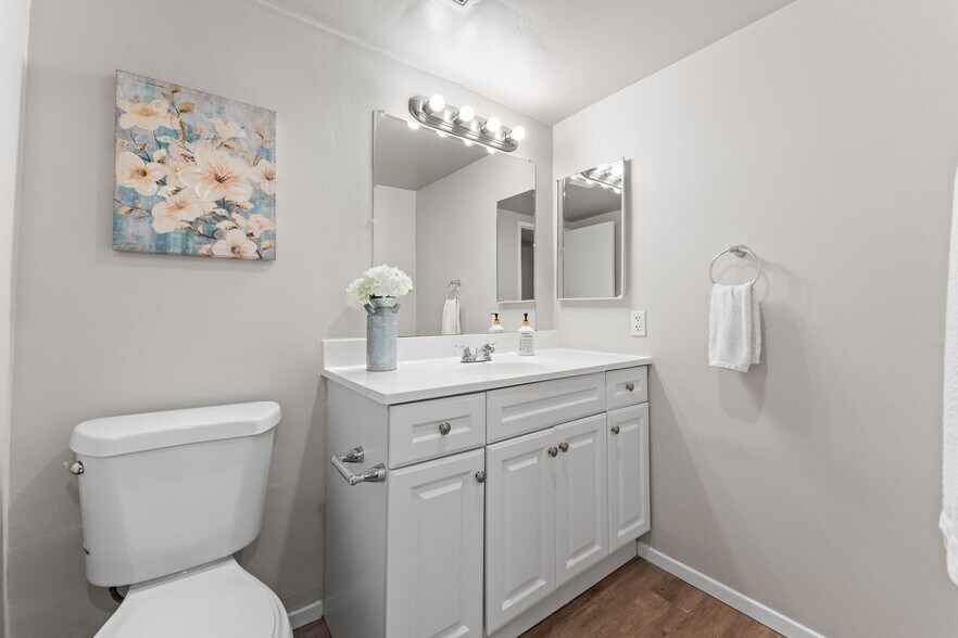 More Photos Of 595 7th St, Imperial Beach Apartments For Sale