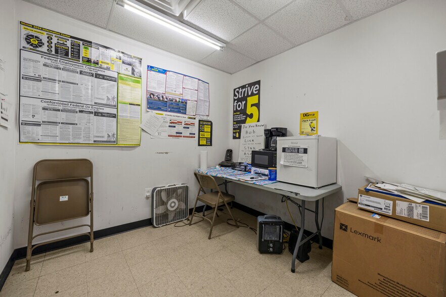 More Photos Of 4910 Wellington Ave, Ventnor City Freestanding For Lease