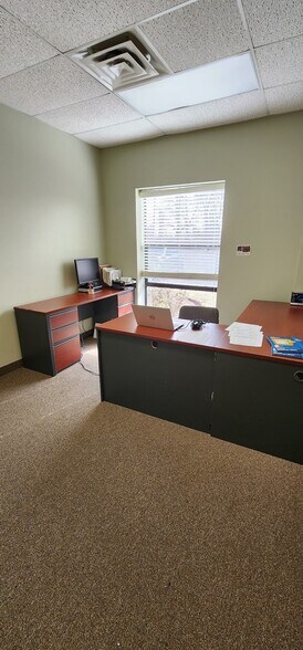 More Photos Of 29 Kripes Rd, East Granby Light Manufacturing For Lease