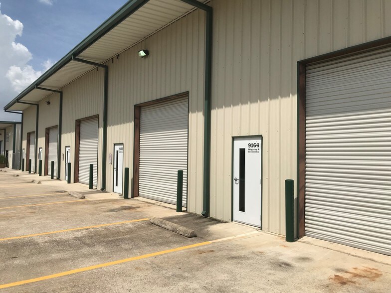 More Photos Of 9136-9154 Will Clayton Pky, Humble Unknown For Lease