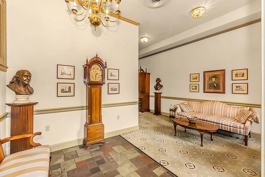 More Photos Of 303 Chestnut St, Philadelphia Office Residential For Sale