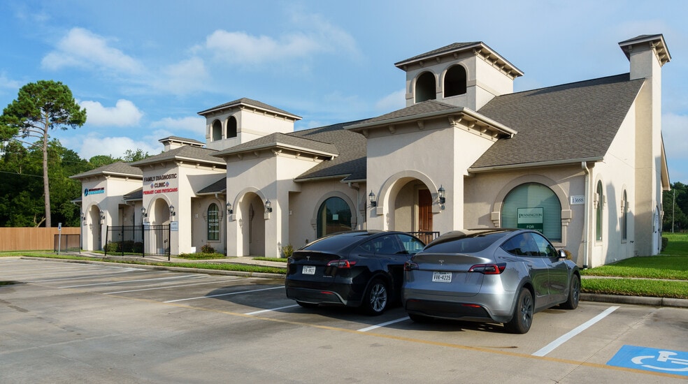 Primary Photo Of 13688 Breton Ridge St, Houston Medical For Sale