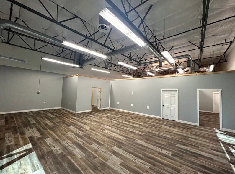 More Photos Of 20 N East St, Woodland Industrial For Lease