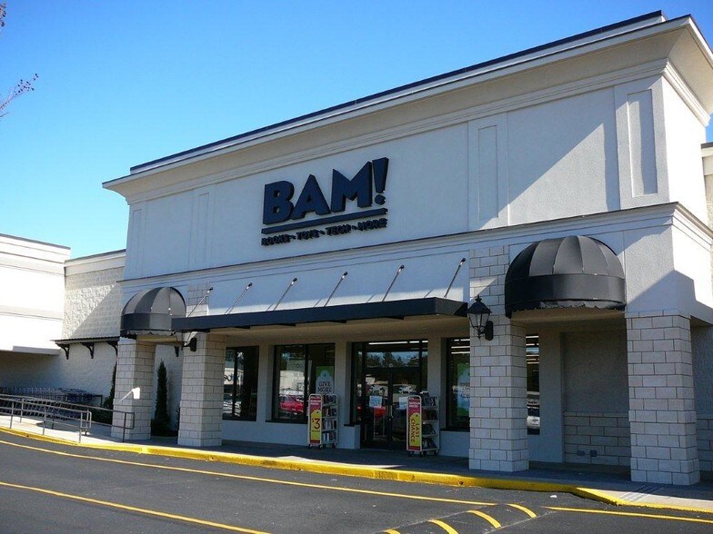 More Photos Of 1-46 Pinecrest Plaza, Southern Pines Unknown For Sale