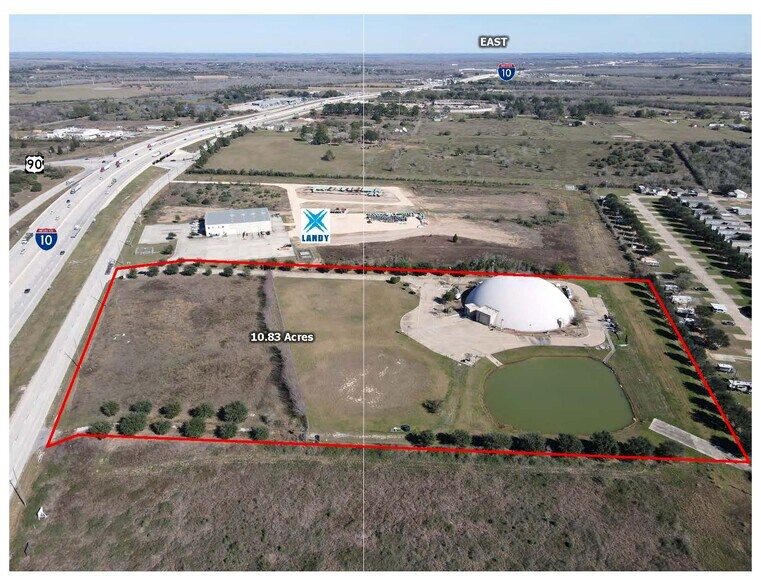 More Photos Of 3063 Outlet Center Dr, Sealy Flex For Sale