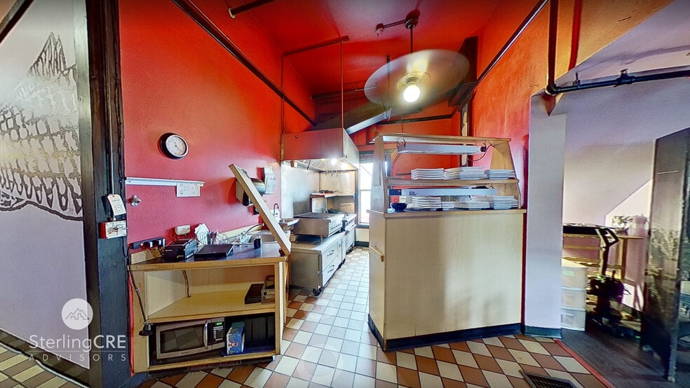 More Photos Of 419 E 2nd St, Whitefish Storefront For Lease