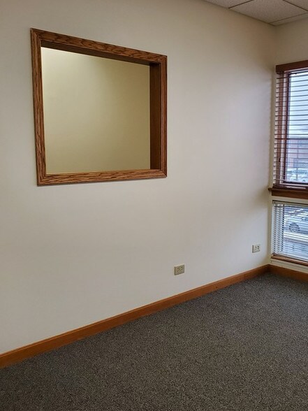 More Photos Of 1N141 County Farm Rd, Winfield Medical For Sale