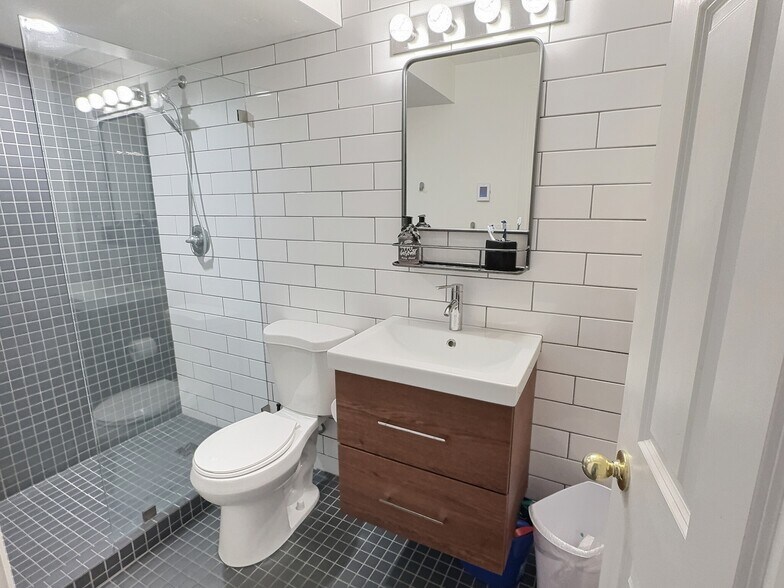 More Photos Of 121 E Main St, Frisco Storefront Retail Residential For Sale