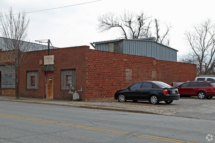 Primary Photo Of 5916 E Tecumseh St, Tulsa Storefront For Sale