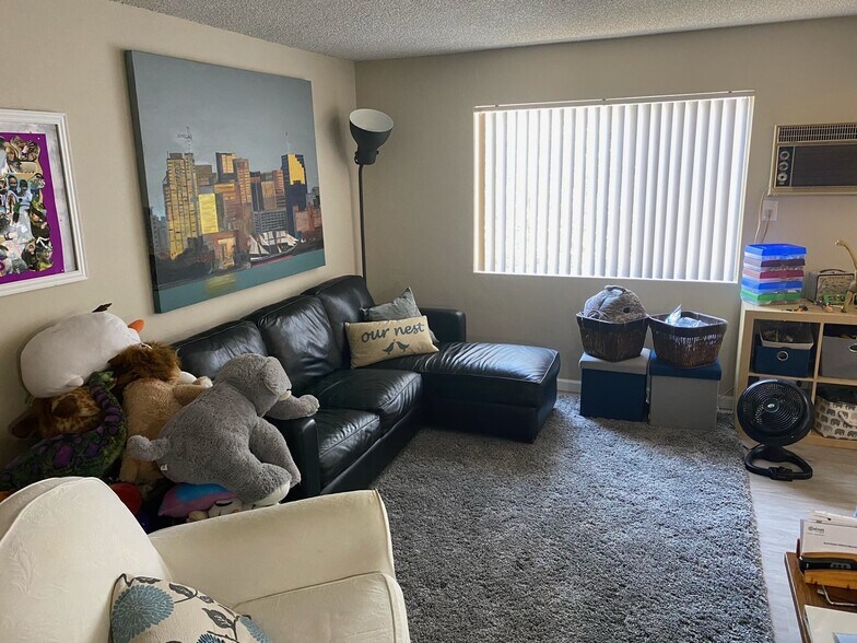 More Photos Of 4204 Boundary St, San Diego Apartments For Sale