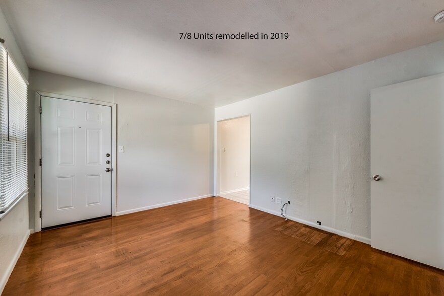 More Photos Of 307 W 4th St, Irving Apartments For Sale