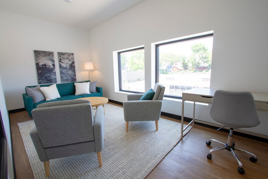 More Photos Of 325 E 31st St, Kansas City Office For Lease