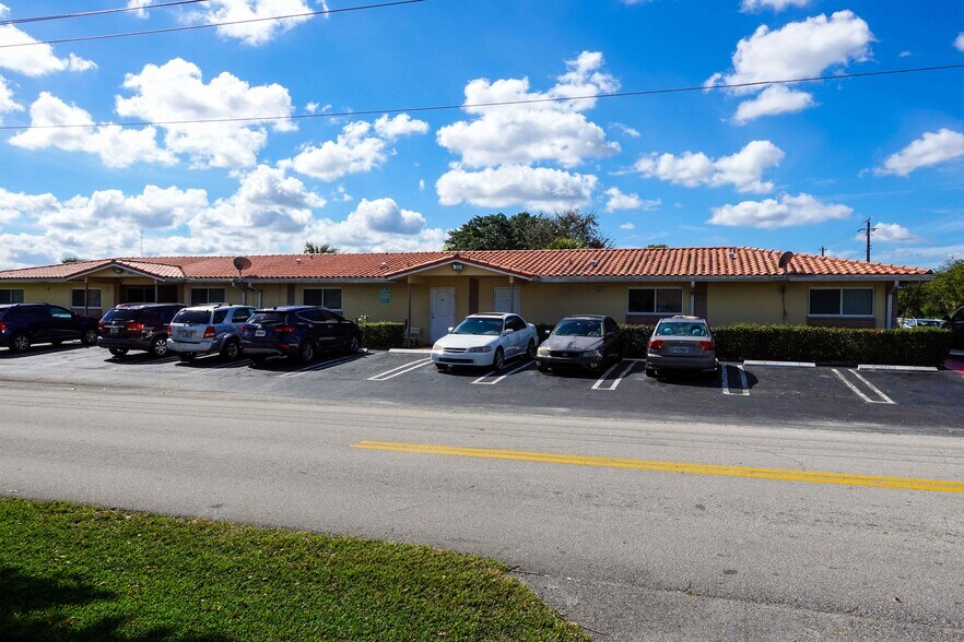 More Photos Of 8430 NW 40th St, Coral Springs Apartments For Sale