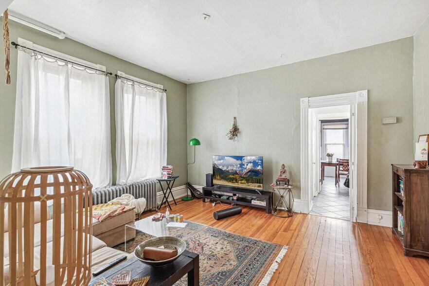 More Photos Of 1570 Saint Paul St, Denver Apartments For Sale