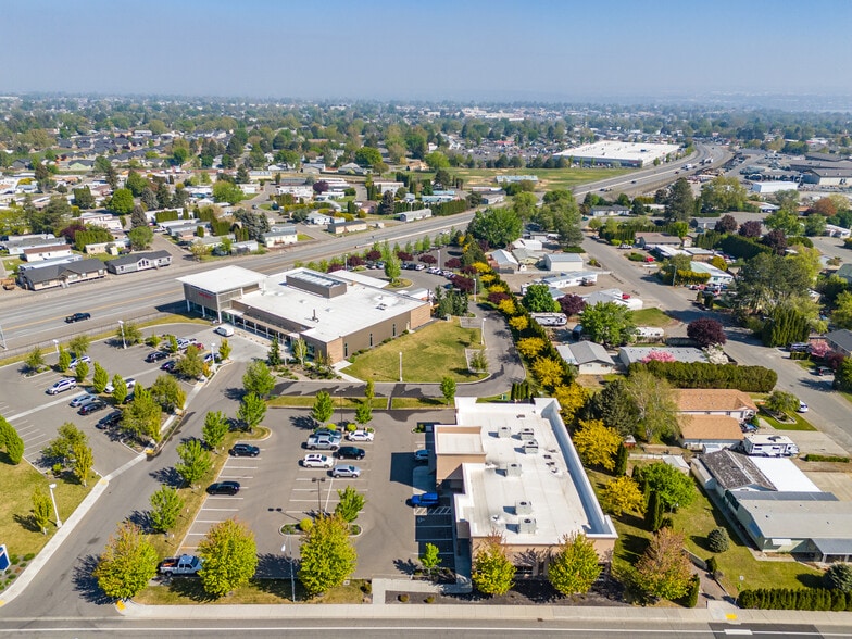 More Photos Of 3208 W 19th Ave, Kennewick Medical For Lease