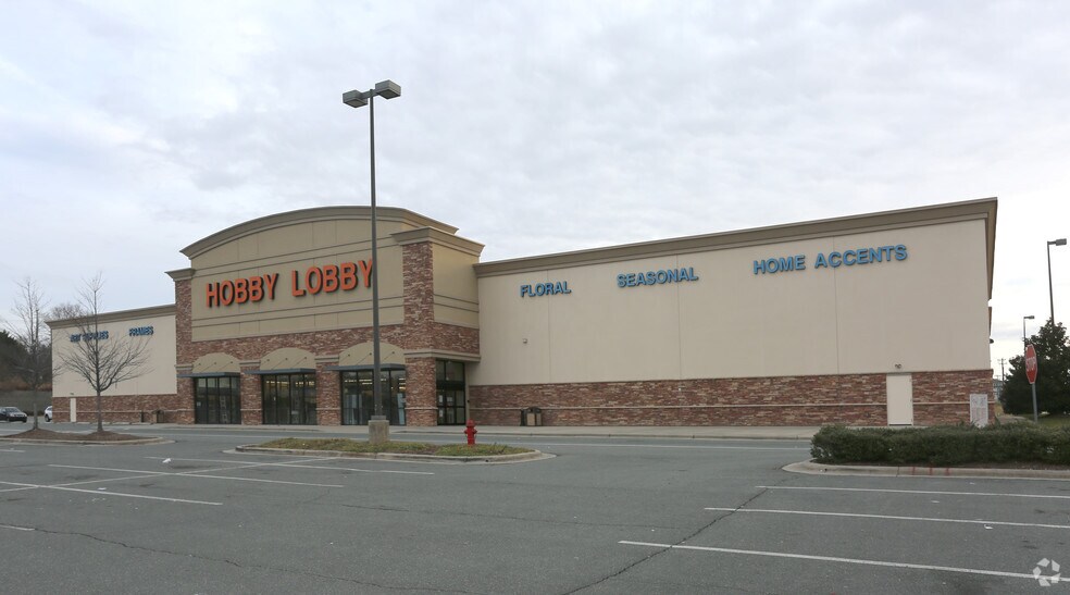 More Photos Of 3187 Watermill Dr, Burlington Unknown For Lease