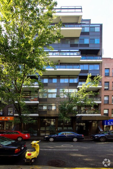 More Photos Of 400 E 64th St, New York Apartments For Lease